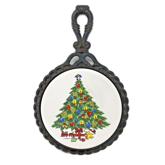 Vintage Cast Iron Trivet 1984 Christmas Tree Ceramic Tile Carlton Mid State USA - Picture 1 of 12